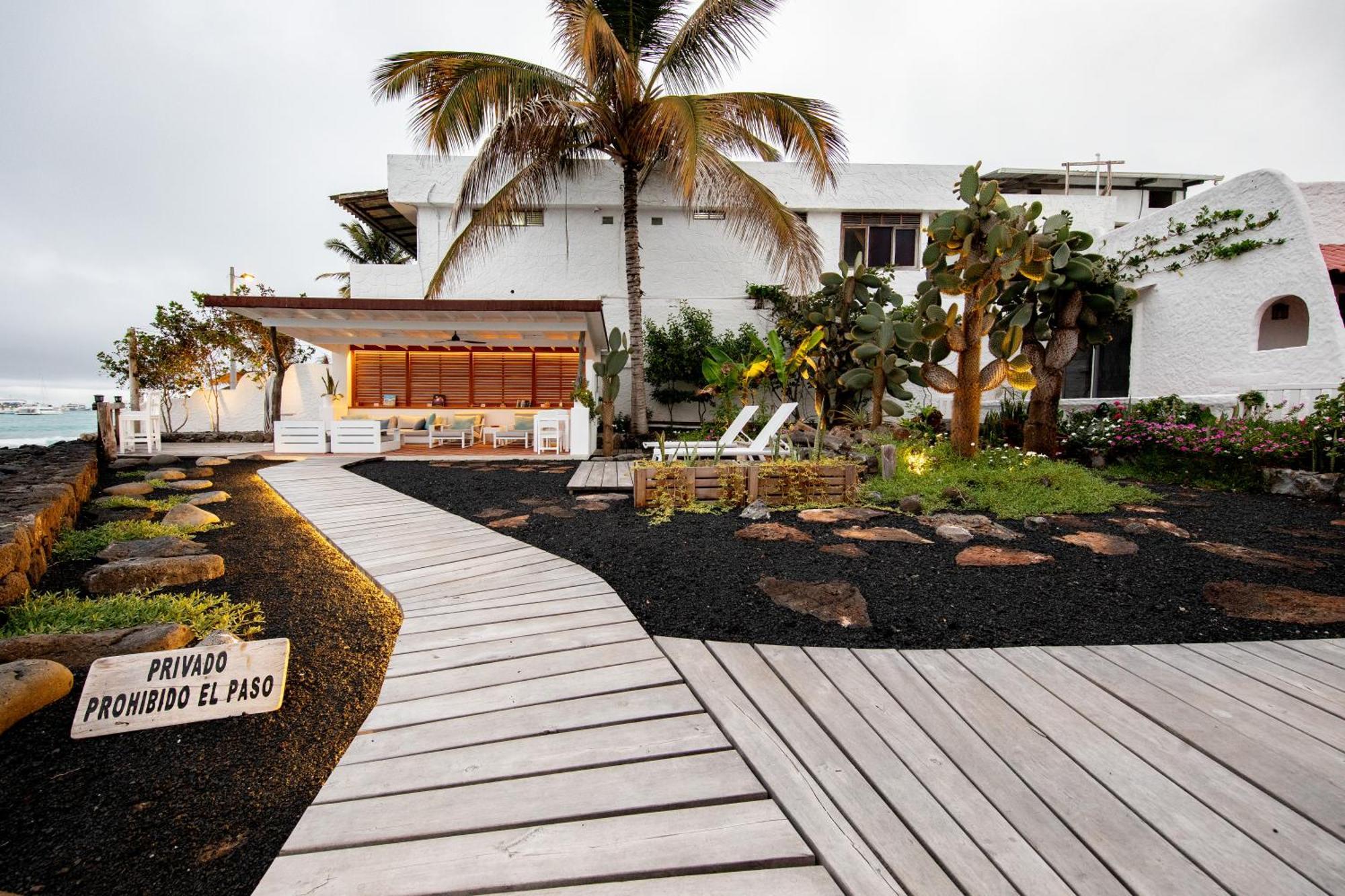Hotel Cucuve Puerto Ayora  Bagian luar foto