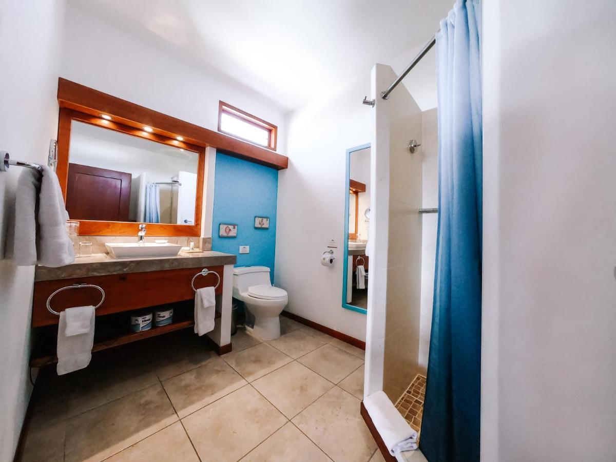 Hotel Cucuve Puerto Ayora  Bagian luar foto